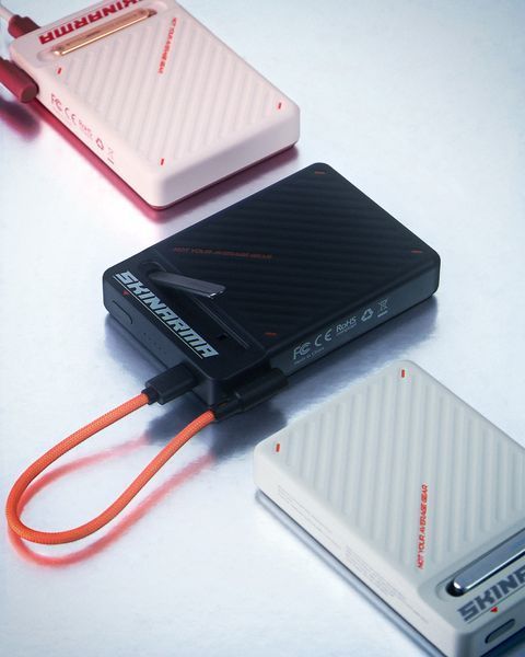 Повербанк Skinarma ARC Skinarma Magnetic Powerbank with Integrated Stand 10000 mAh 20W USB-C PD Grey SK-PB10K-ARC-LGY фото