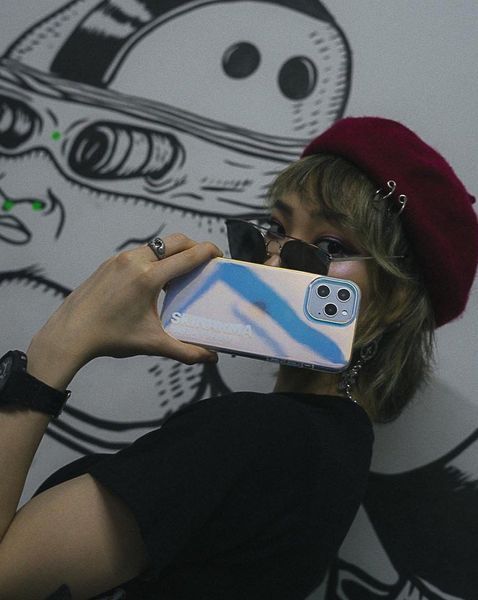 Чохол Skinarma Kirameku для iPhone 13 Pro Max (6.7) Hologram 1500-13-Pro-Max фото
